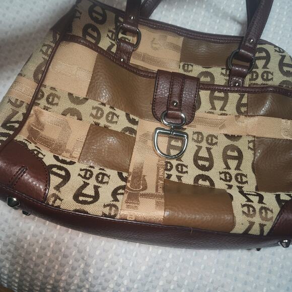 EITENNE AIGNER VINTAGE EUC SIGNATURE CANVAS SHOULDER BAG - Picture 2 of 8